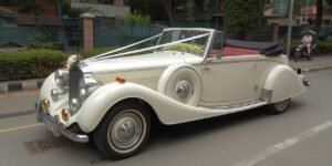 Convertible Wedding Car Rental in Dhaka
