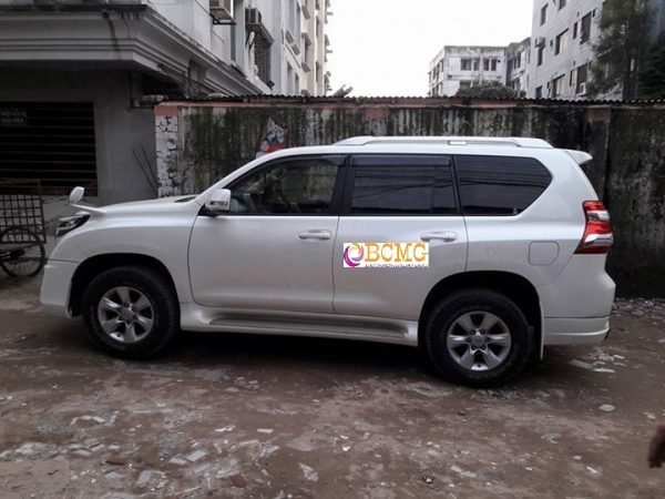 Land Cruiser Prado Rental Service in Dhaka - Image 3