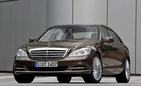 LUXURIOUS Car rental Service in Bangladesh