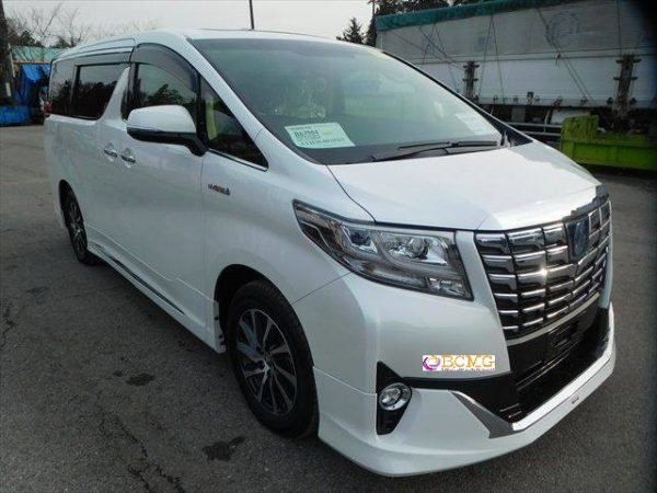 TOYOTA NOAH pick and drop rental service in Dhaka