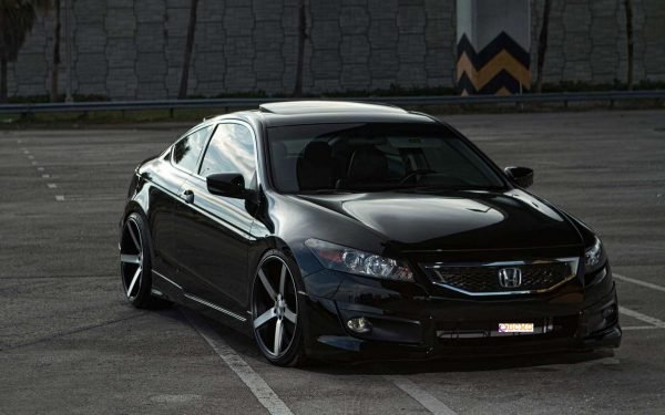 Honda online car rental service in Dhaka
