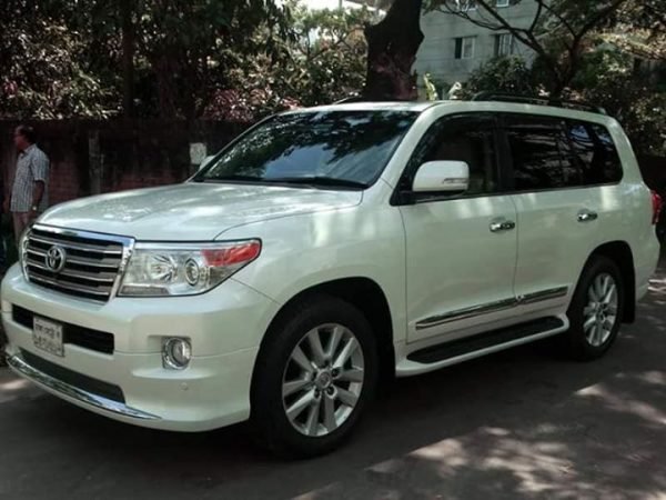 Toyota Land Cruiser Prado rental service in bangladesh
