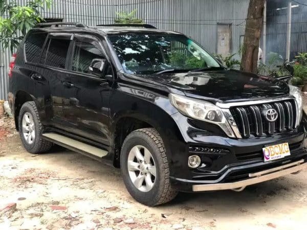 Toyota V8 Car Rental Service in Dhaka, Bangladesh