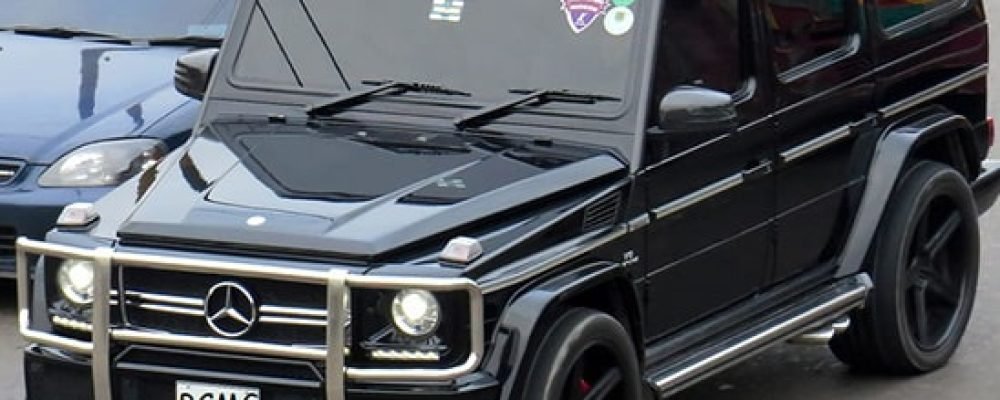 SUV Rental service in Tejkuni Para Dhaka Bangladesh